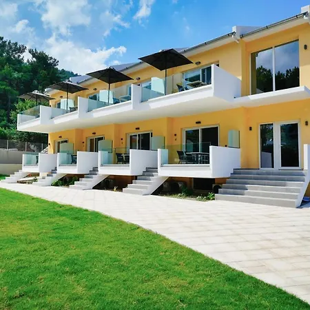 Solar Hotel *