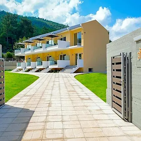 Solar Hotel *